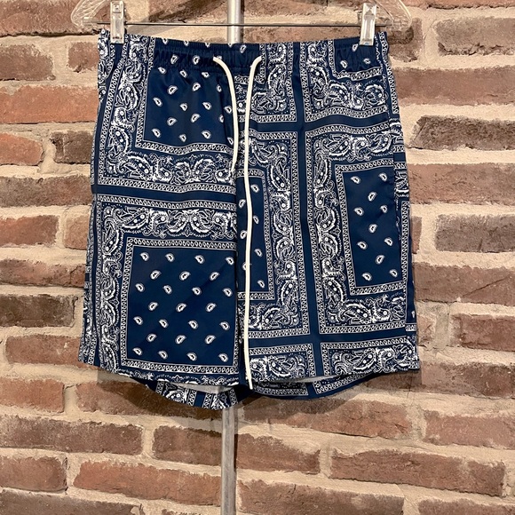 2/$15 Shein Blue Paisley Shorts Size Small - Picture 1 of 8